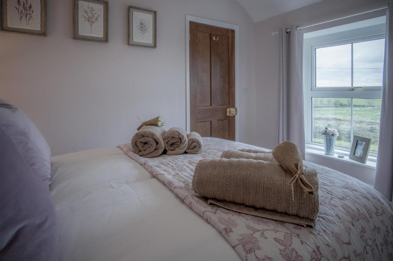 Elidyr Cottage - 3 Bedroom Cottage - アムロス エクステリア 写真