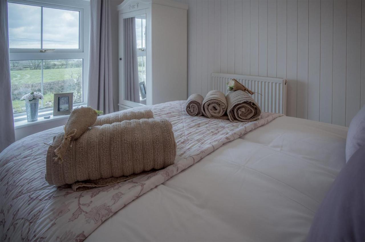 Elidyr Cottage - 3 Bedroom Cottage - アムロス エクステリア 写真