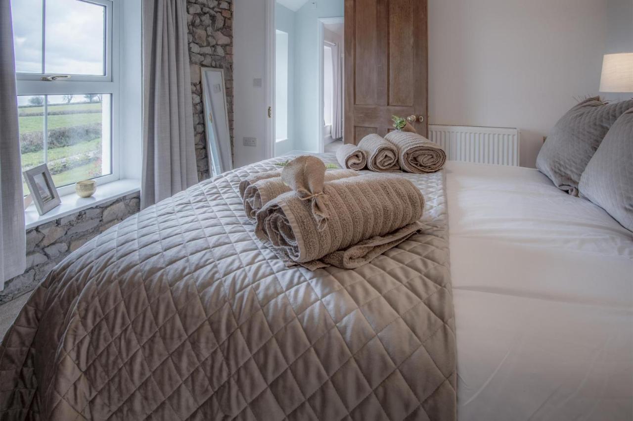 Elidyr Cottage - 3 Bedroom Cottage - アムロス エクステリア 写真