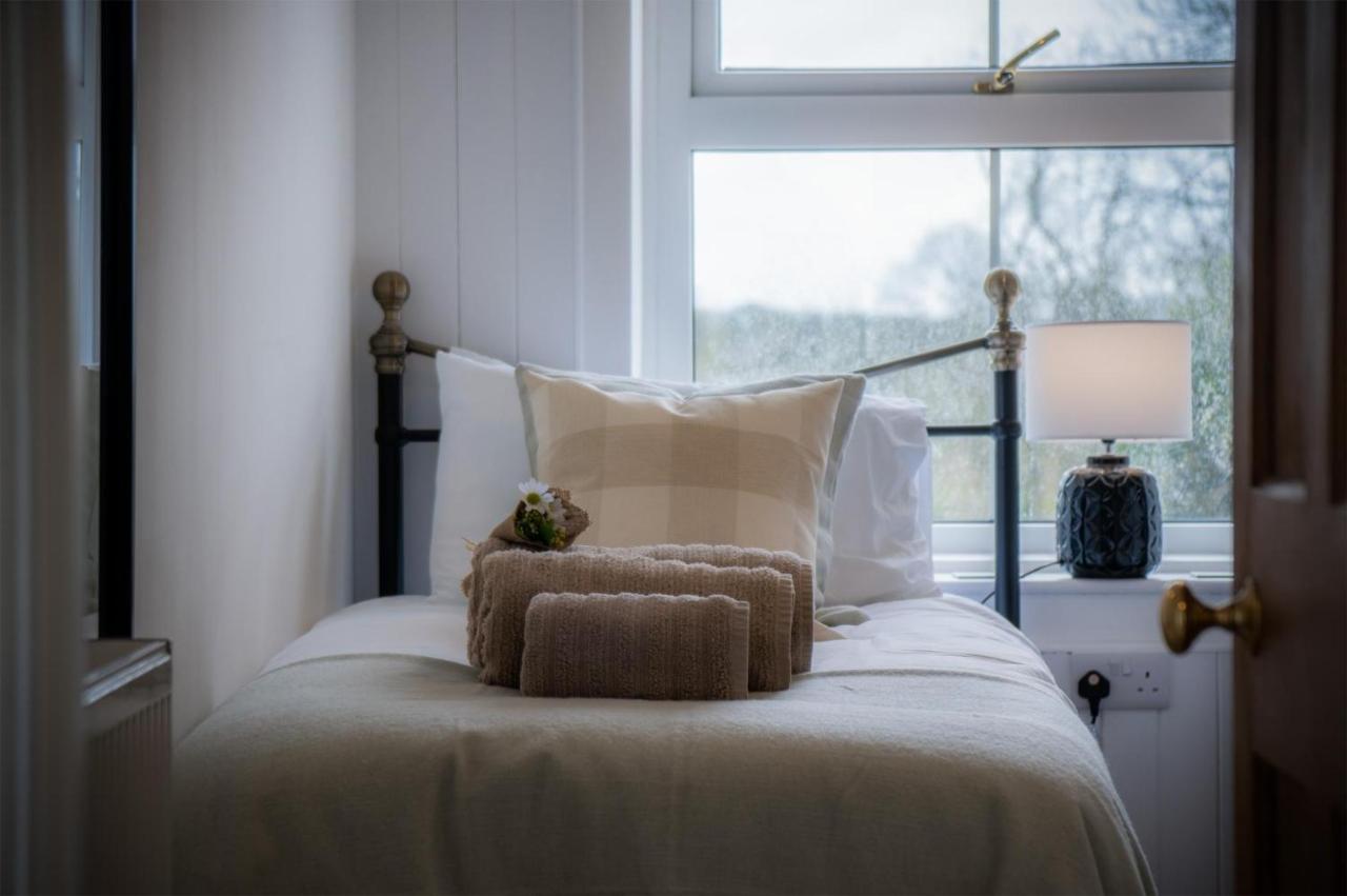 Elidyr Cottage - 3 Bedroom Cottage - アムロス エクステリア 写真