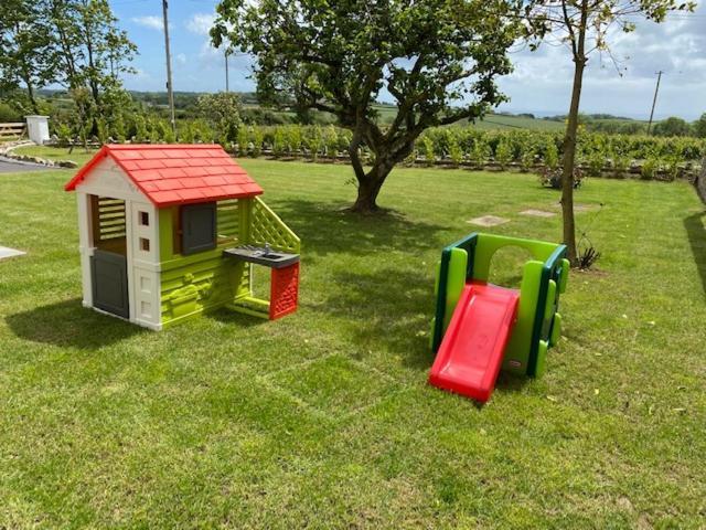 Elidyr Cottage - 3 Bedroom Cottage - アムロス エクステリア 写真